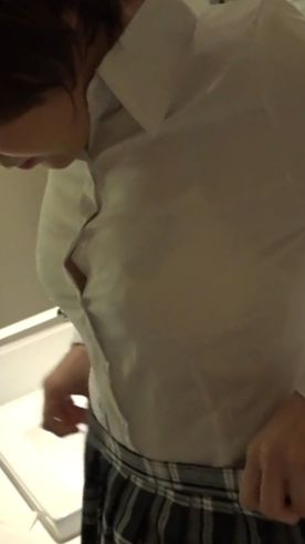 FC2-PPV-4725978 【限定公開】三軒茶屋に住む元バレー部の19歳。夢である美容師になるための衝撃の一部始終。