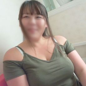 FC2-PPV-4717720 【熟女】30歳でこの貫禄はなかなかです…。爆乳おっぱいにぽよんぽよんの腹肉をたくわえた奥様が、おっぱいミルク噴射しながらイキ狂います。
