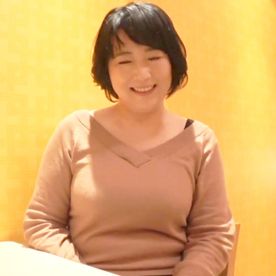 FC2-PPV-4722740 【熟女】むっちりぽっちゃりのいかにも熟女ボディが魅力的な52歳奥様。柔らか熟ボディのパイズリと濃厚セックスは最高でした…♡