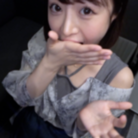 FC2-PPV-4705176 1番可愛いバイト先のJD先輩。即尺で口内射精、Gカップの極上スタイルにはガン付きで大量射精。