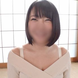 FC2-PPV-4704350 【素人/人妻】おっとり癒し系ルックスの清楚美人奥さま(38)欲求不満のむっちり爆乳ボディ揺らして淫れる中出しセックス。