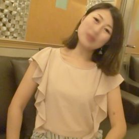 FC2-PPV-4688857 【不倫】お淑やか、上品な<剛毛>おまんこ奥様(42歳) 公開オナニーで愛液垂れ流し→ゴム無しセックスで表情を歪ませながらイクー!