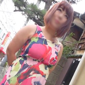 FC2-PPV-4724677 【不倫】巨尻・巨乳で全身迫力満点ぽっちゃり奥様。 気が強いお局のような雰囲気から打って変わり、他人棒イキで甘い声が出ちゃう。