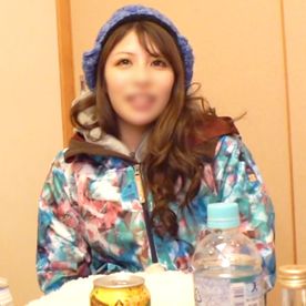 FC2-PPV-4718110 【ハメ撮り】目鼻立ちがくっきりしている色白美人。 激しい膣奥突きセックスで痙攣絶頂! 初めての中出しにも感動しちゃう♥