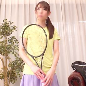FC2-PPV-4720077 【アスリート】天使のように可愛いAカップテニスちゃん。 日々のトレーニングで締まった剛毛おまんこガン突き→強烈な膣圧を受けながら中出し。