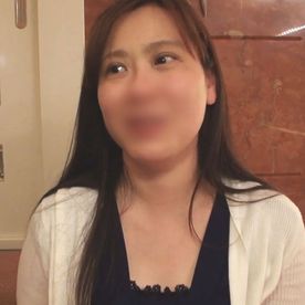 FC2-PPV-4693767 お淑やかなドスケベ熟女の不倫映像。大きなお尻を振り乱して絶頂。