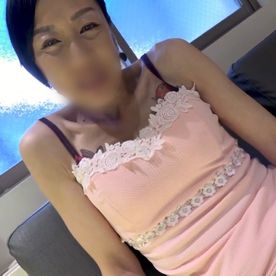 FC2-PPV-4724431 【還暦】スレンダーボディな熟女が不倫ハメ。お尻を振り乱して絶頂。