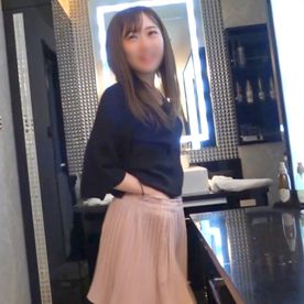 FC2-PPV-4712216 【ハメ撮り】ウエスト56cmの色白スレンダー美女をハメ撮り。 ローター濡れしたおまんこを巨根でガン突き! 赤面しながら中イキしちゃう♥