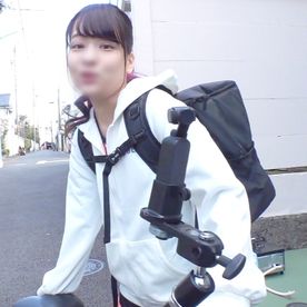 FC2-PPV-4730096 【痴女】美人配達員が家の中に入ってきてエロがる神展開! 「汗かいてるけど許してね♥」 チンポに汗とマン汁を塗りたくるかのようにスパイダー騎乗!