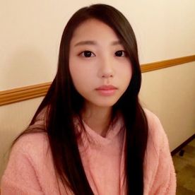 FC2-PPV-4702800 【これぞFC2】初々しさと素朴さが100点満点の超美形JD 撮影されて赤面しながらも無慈悲チンポで人生初イキ観測【特典あり】