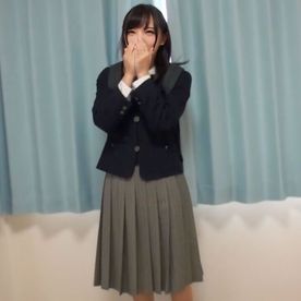 FC2-PPV-4713715 【⚠過激注意⚠】18歳を連れ込み即乱交。代わる代わるの連続ハメで限界突破のイキ潮噴射。止まらない過激ピストンに脳バグ深イキ。