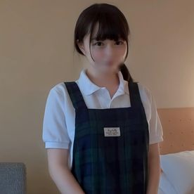 FC2-PPV-4687137 【童顔・中出し】カフェでバイトする小柄な18歳。あどけない顔立ちと健康的なボディを大人の太ち〇ぽでハメ尽くす中出し映像※短期間販売
