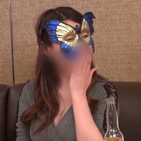 FC2-PPV-4688132 【個撮/人妻】極上ボディの清楚系熟女妻たち。デカチンに釘付けで濃厚フェラチオご奉仕してくれました。
