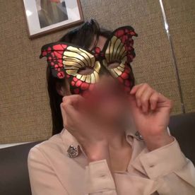 FC2-PPV-4690936 【個撮/乱交】欲求不満な清楚系熟女妻たち。デカチンに群がって濃厚フェラでご奉仕してくれましたwww