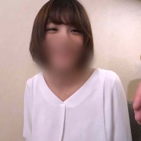 FC2-PPV-4691801 【個撮/素人】ショートカットの清楚系美女。ウブマンコを責めまくると、やらしい声で喘ぎながら感じまくりです。
