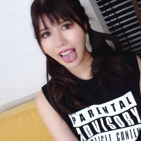 FC2-PPV-4685547 【スプリットタン】知人経由で知り合った日米ハーフ20歳大学.生 実は生の方が好きな彼女と種子違い2回戦中出しハメ撮り ※特典あり 別送