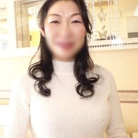 FC2-PPV-4687228 【熟女】可愛らしい乳首を持つ56歳熟女◆初のハメ撮りプレイにマン汁垂らして大絶叫イキ！じっくり膣中を突かれて久しぶりの絶頂を味わう！
