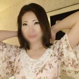 FC2-PPV-4721575 【熟女】美乳・美尻・肉食系美熟女◆誘惑するような言葉を発して他人棒でイキ狂い！濃厚に絡み合うハメ撮りセックス