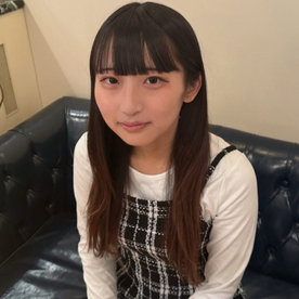 FC2-PPV-4698083 【至高の初体験/4K特典】6年間ソフトボール一筋だった18才の初めてを撮影&中出し♪