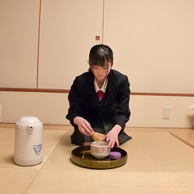 FC2-PPV-4693835 【垢抜け前】茶道部のお嬢様 部員の未通の膣に予定外の異物挿入 ※少量限定※