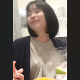 FC2-PPV-4713449 【素人】奥手そうな若妻NTR 寝バックで中出し