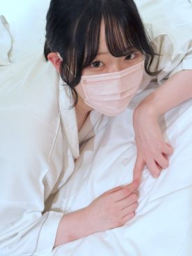 FC2-PPV-4692702 【新装開店1000pt】「うんしょっ♡」で下着を脱ぐSSS級の色白清楚 電マでイクイク♡キモおじにされるがまま