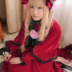 FC2-PPV-4705803 個撮コスH♥【ローゼンメイデン/真紅】可愛すぎるお嬢ちゃんがエッチなお遊びに痙攣絶頂膣ドンSEX!!