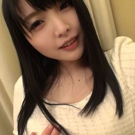 FC2-PPV-4723881 【限定販売】上京したばかりの18歳 まだあか抜けない現JDが金銭苦のため撮影したオナニー映像大公開