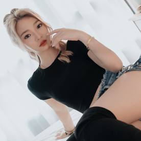 FC2-PPV-4734696 【8/11迄60%OFF】【初撮】ダンサー志望のエロいJ./D。超敏感な体質でイキ痙攣、潮吹きまくり。淫らな顔に大量ぶっかけ