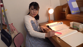 FC2-PPV-4702393 真面目系女子りょうたや♡はじめての快感に、おまんまんむずむずしちゃう~!でちゃううぅ♡イキ潮!