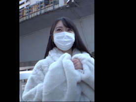 FC2-PPV-4706560 色白スレンダーの小顔美人OLさんとのハメ撮り映像 数量限定