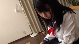FC2-PPV-4715723 素人制服女子、りょうちゃん♡パイパンです。むっちり系で非常にカワイイのが見どころ…