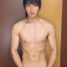 FC2-PPV-4697129 【腰フリフリ/素人イケメン】エロい腰つきのど変態オナニー!最後はコップに精子溜めちゃって可愛すぎます(〃ω〃)