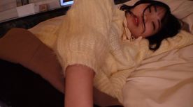FC2-PPV-4731286 【今だけ大幅値引!!】よだれを垂らしながらち◯こにしゃぶりつく女子大生の姿がヤバい動画/無