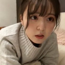 FC2-PPV-4709741 「真野恵里◯激似」もしかしてバレてる？？隣の部屋に聞こえるかもしれないのにやめられないオナニー