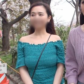 【素人】21歳清楚系ルックスの美人女子大生。柔らか～い色白巨乳揺らして淫れる乱交セックス。 FC2-PPV-4546283