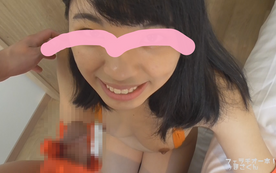 初撮り！はにかみ笑顔の18歳大**にヒモ水着を着せて嗚咽涙目イラマチオからの契約外ごっくん！