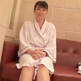 【素人】細身、Eカップおっぱいでそそるくびれのある主婦(45歳) 完熟剛毛おまんこは感度が非常に高く、ローター責めで愛液を垂らしながら本気発情。 FC2-PPV-4637039