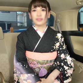 《素人・個撮》黒の振袖に大輪の華を咲かせた美容師志望の美**を振袖姿のまま堪能♪