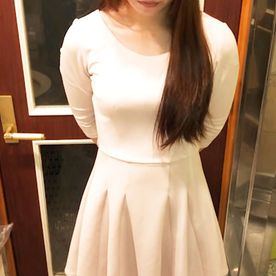 【ハメ撮り・無修正】厚生年金施設でテニスを教える、ハイクラスの美人妻に**中出し。