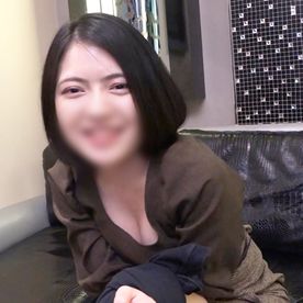 《素人・ハメ撮り》ご奉仕気質でどМなインテリ人妻をハメ倒す♂最後は正常位からの****フィニッシュで昇天！！