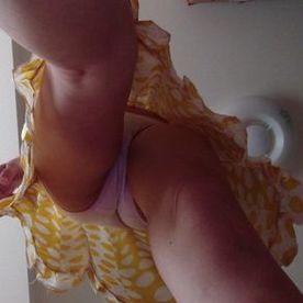スタイル抜群の****（熟女）パンチラ動画