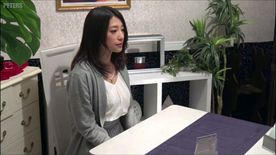 尻穴ビ*直注入・人妻狂乱エステ Vol.01