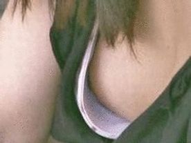 巨乳**　咳するたびにパカパカブラジャー　推定Fカップ