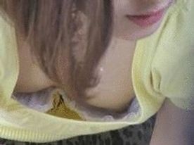 同僚の胸チラ　こらこら乳首がｗｗ