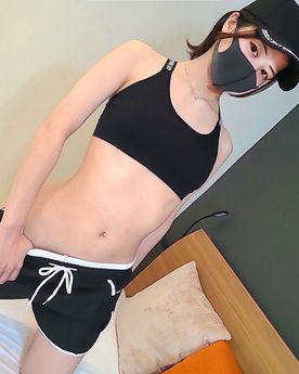 【VR・無】美しく手足が伸び上がったダンスインストラクター！その見事に引き締まったボディを見せつけながら激しいセックスを求めてくる！