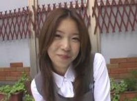 ネットの募集で来たホン物ガチ素人さん  どスケベＯＬ　はなこちゃん　「お尻叩いてぇ～、あぁ～すごいぃ～！」