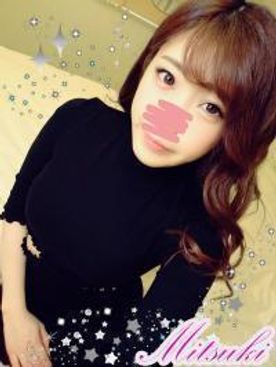 【美巨乳嬢】ミツキ【同伴激イキ編】高級キャバ嬢を出勤前にホテルに連れ込み、美巨乳エロ尻とパイパンまんこを責めまくり！巨乳震わせ潮噴き激イキ【豪華おまけ】＆【更に同時購入おまけ】【