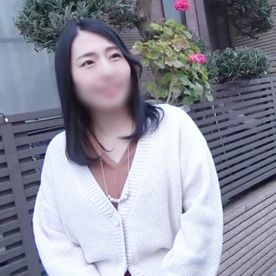 【中出し】裸にエプロン姿でハメハメ！清楚な33歳・美人妻の自宅で浮気SEX◆旦那が出張中に我慢できず浮気セックス！自宅で何度もハメまくり！濃厚な不倫密会を完全REC！ FC2-PPV-4620516