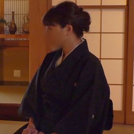 【個撮】落ち着いている清楚系人妻と”中出し”不倫SEX。 欲求不満で感度が高く、無避妊で休みなく突いてひたすら快楽に浸ってもらいました。 FC2-PPV-4569950